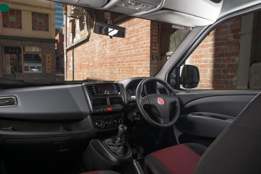 Fiat Doblo Cargo 2014 года  (AU) (фото 14 из 18)